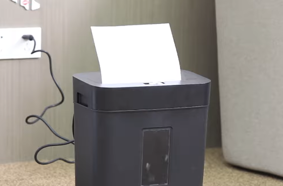 01 Deli ET023 kağıt parçalayıcı