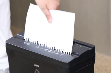 Deli ET015 kağıt parçalayıcı