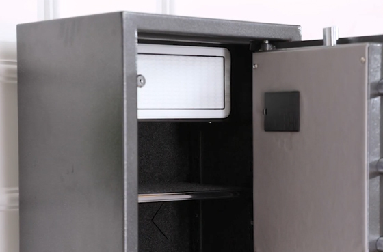 01 Deli ET620 kasa çift kilitler