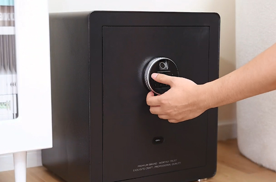 01 Deli ET633 ev kasa