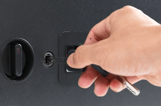 01 LOCKSWORTH VS4527 Mini parmak İzi dijital kasa